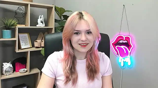 SweetLilyxo online show from 06/30/26, 06:36