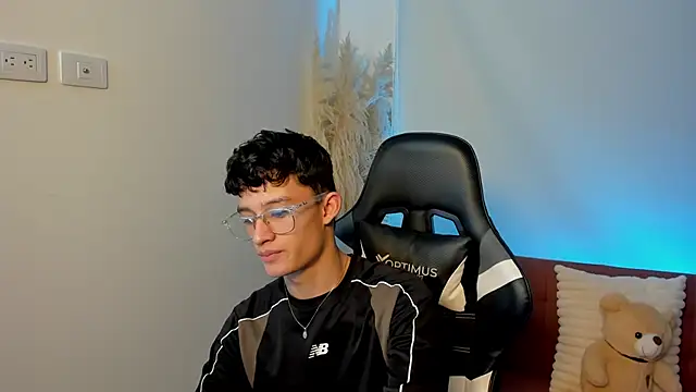 Patrick Howland  online show from 03/05/26, 03:35