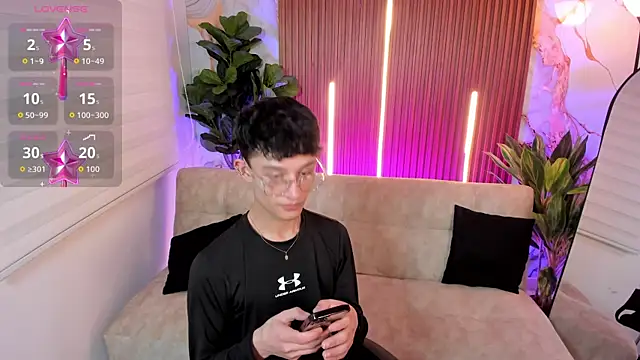 Patrick Howland  online show from 03/23/26, 03:43