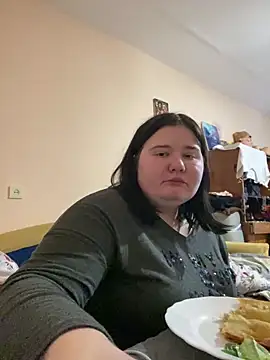 Snapshot of AngelKiras chatting on 02/24/26, 11:30 AngelKiras online show from 02/24/26, 11:30