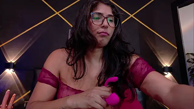 Snapshot of serena_kournikova chatting on 02/25/26, 09:35 serena kournikova online show from 02/25/26, 09:35