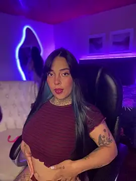 Snapshot of Annie_Alicee chatting on 02/04/26, 01:28 Annie Alicee online show from 02/04/26, 01:28