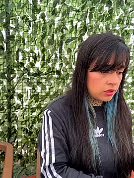 Snapshot of Annie_Alicee chatting on 02/07/26, 01:37 Annie Alicee online show from 02/07/26, 01:37