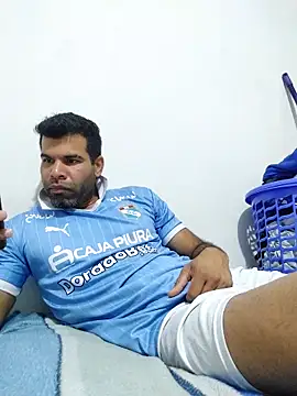 Snapshot of thom_1 chatting on 03/02/26, 02:25 thom 1 online show from 03/02/26, 02:25