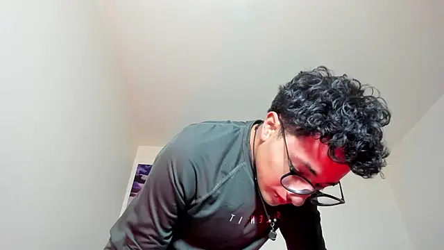 Adonibaskerville4 online show from 04/12/26, 01:49