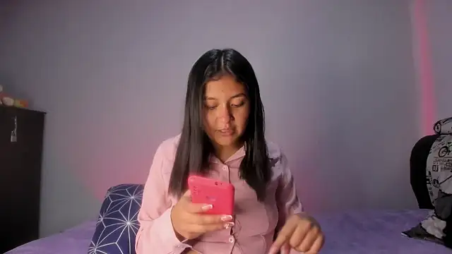 Snapshot of Sharlottee__ chatting on 02/27/26, 11:38 Sharlottee online show from 02/27/26, 11:38