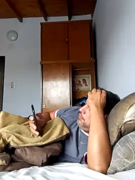 Snapshot of gordorichard chatting on 03/03/26, 04:24 gordorichard online show from 03/03/26, 04:24