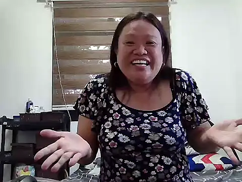 Snapshot of yummychubby29 chatting on 02/03/26, 06:40 yummychubby29 online show from 02/03/26, 06:40