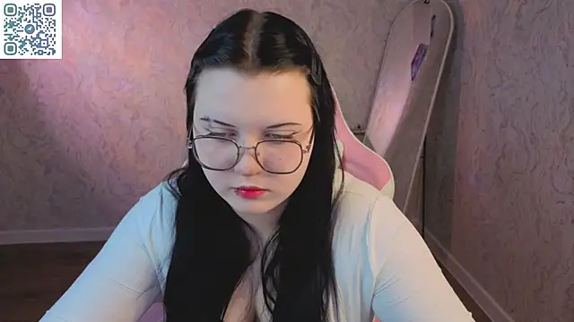 Kira G0ld online show from 04/28/26, 01:04