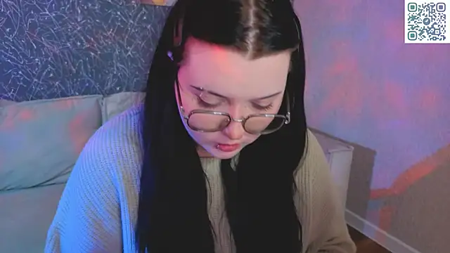 Kira G0ld online show from 05/02/26, 01:10