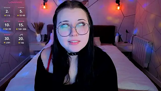 Kira G0ld online show from 05/31/26, 08:32