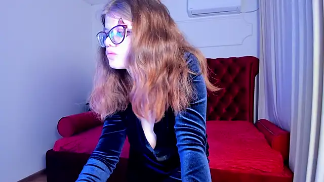 ChloeHalses online show from 03/05/26, 05:03