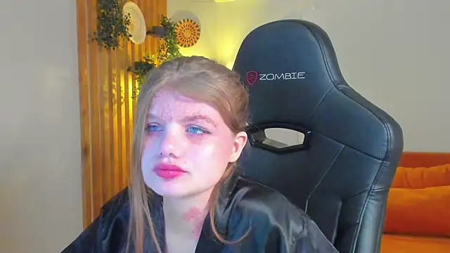 ChloeHalses online show from 05/01/26, 05:01