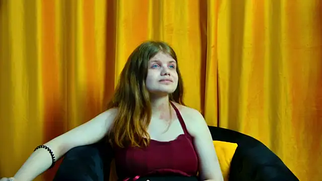 ChloeHalses online show from 05/16/26, 05:12