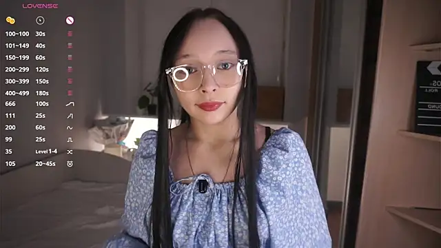 HannaHayles online show from 03/09/26, 05:28