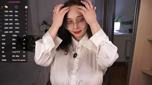 HannaHayles online show from 04/04/26, 05:10