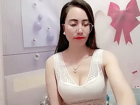 Hello-Kitty001 online show from 03/30/26, 07:15