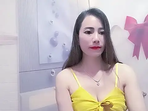 Hello-Kitty001 online show from 04/18/26, 08:31