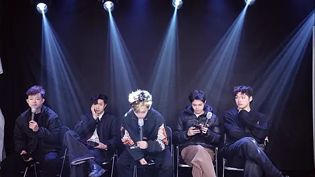 Snapshot of BTS-007 chatting on 02/11/26, 12:10 BTS-007 online show from 02/11/26, 12:10