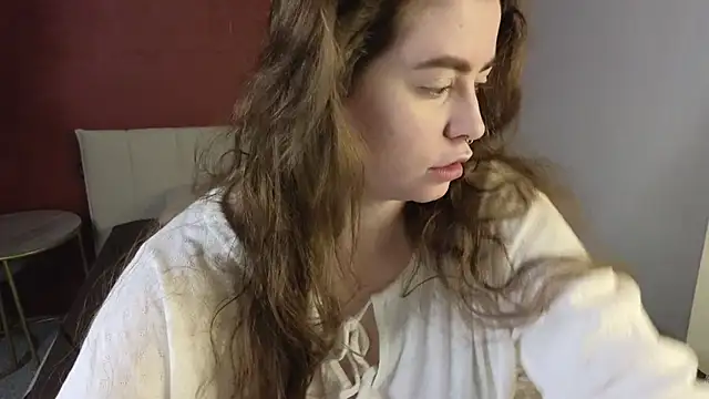 LovingWhisperr online show from 05/20/26, 01:12