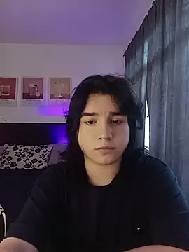 Snapshot of Daniellesins1 chatting on 02/04/26, 12:22 Daniellesins1 online show from 02/04/26, 12:22