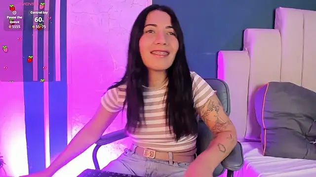 Adrienne   online show from 04/04/26, 10:18