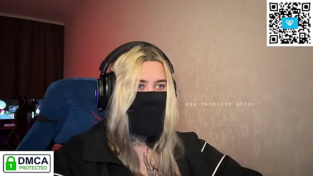 Snapshot of UnaXyling chatting on 03/04/26, 12:38 UnaXyling online show from 03/04/26, 12:38