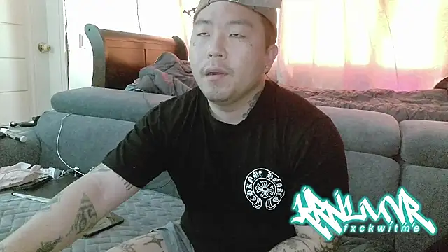 Snapshot of fxckuno chatting on 04/20/26, 09:23 fxckuno online show from 04/20/26, 09:23