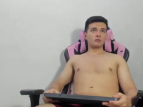 GoldenBoyM online show from 03/27/26, 03:45