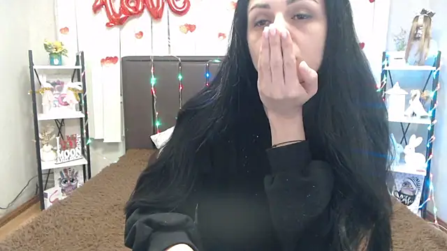 EvaClarkk online show from 04/24/26, 07:44