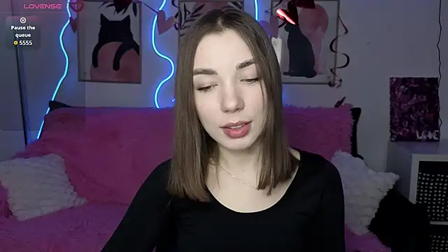 Snapshot of Adriennes chatting on 02/23/26, 02:47 Adriennes online show from 02/23/26, 02:47