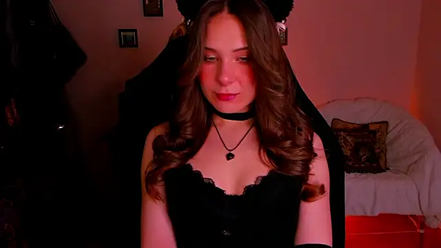 Snapshot of LanaLovely chatting on 05/25/26, 06:41 LanaLovely online show from 05/25/26, 06:41