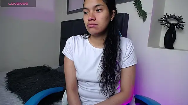 Snapshot of Julieta_Parker chatting on 07/10/26, 02:16 Julieta Parker online show from 07/10/26, 02:16