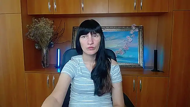 Snapshot of Rosalinda_ro chatting on 05/19/26, 12:11 Rosalinda ro online show from 05/19/26, 12:11