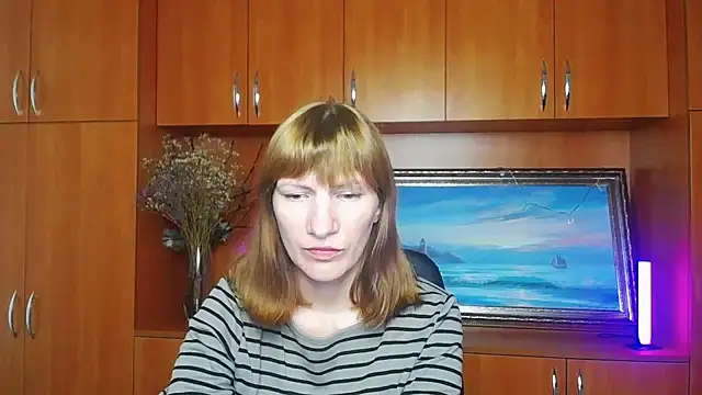 Snapshot of Rosalinda_ro chatting on 06/13/26, 06:00 Rosalinda ro online show from 06/13/26, 06:00