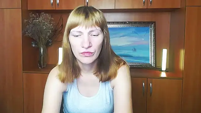 Snapshot of Rosalinda_ro chatting on 07/14/26, 06:40 Rosalinda ro online show from 07/14/26, 06:40