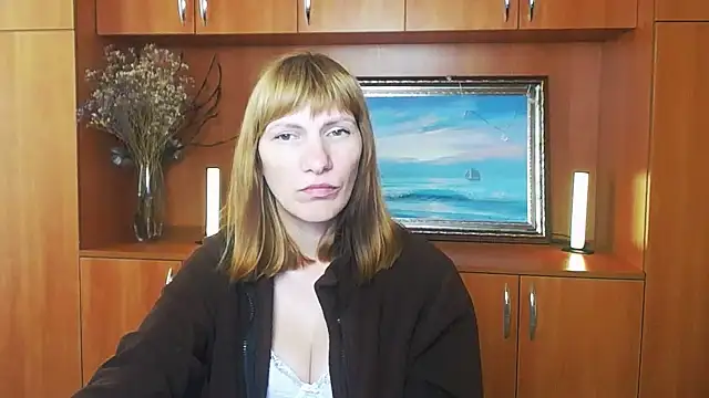 Snapshot of Rosalinda_ro chatting on 07/14/26, 10:21 Rosalinda ro online show from 07/14/26, 10:21