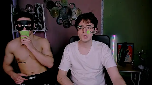 Snapshot of martin_neil chatting on 02/26/26, 10:25 martin neil online show from 02/26/26, 10:25