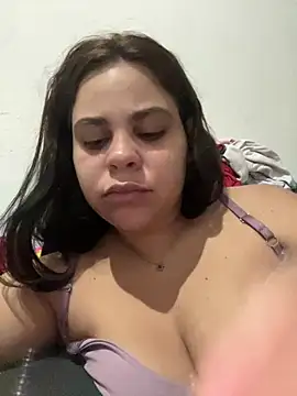 Snapshot of Adriputinha chatting on 07/19/26, 05:44 Adriputinha online show from 07/19/26, 05:44