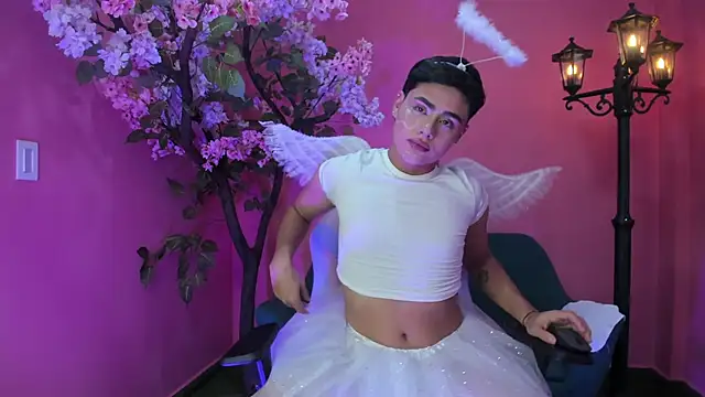 Snapshot of FemNoa chatting on 02/07/26, 03:54 FemNoa online show from 02/07/26, 03:54