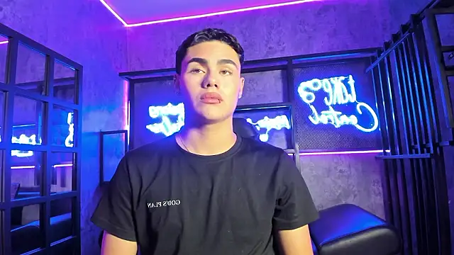 Snapshot of FemNoa chatting on 02/21/26, 01:23 FemNoa online show from 02/21/26, 01:23