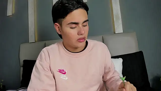 Snapshot of FemNoa chatting on 03/02/26, 01:51 FemNoa online show from 03/02/26, 01:51