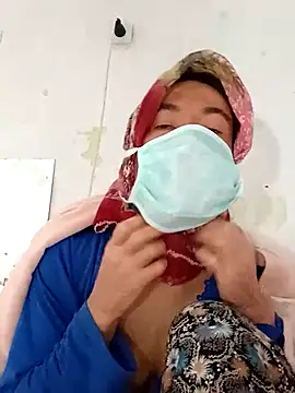 Snapshot of turbanlim07 chatting on 02/14/26, 09:33 turbanlim07 online show from 02/14/26, 09:33