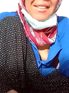 Snapshot of turbanlim07 chatting on 02/19/26, 12:06 turbanlim07 online show from 02/19/26, 12:06