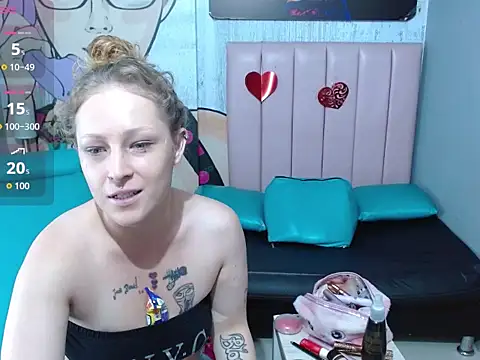 candywalthonrs707 online show from 02/17/26, 05:52