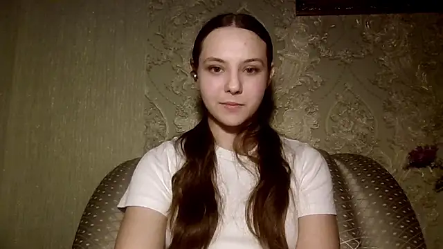 YuniNeko online show from 04/11/26, 05:17