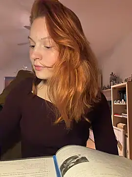 Snapshot of mad_girlygirl chatting on 02/04/26, 07:20 mad girlygirl online show from 02/04/26, 07:20