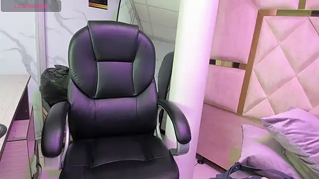 Vaneline2 online show from 03/06/26, 09:55