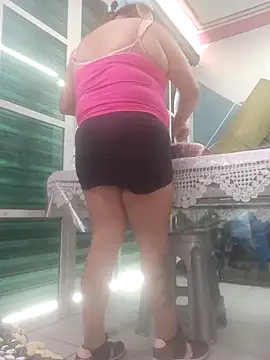 Snapshot of perrit17 chatting on 02/06/26, 06:11 perrit17 online show from 02/06/26, 06:11