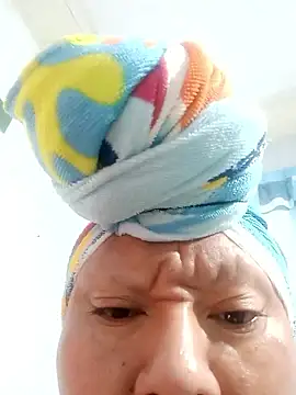 Snapshot of perrit17 chatting on 02/19/26, 07:26 perrit17 online show from 02/19/26, 07:26